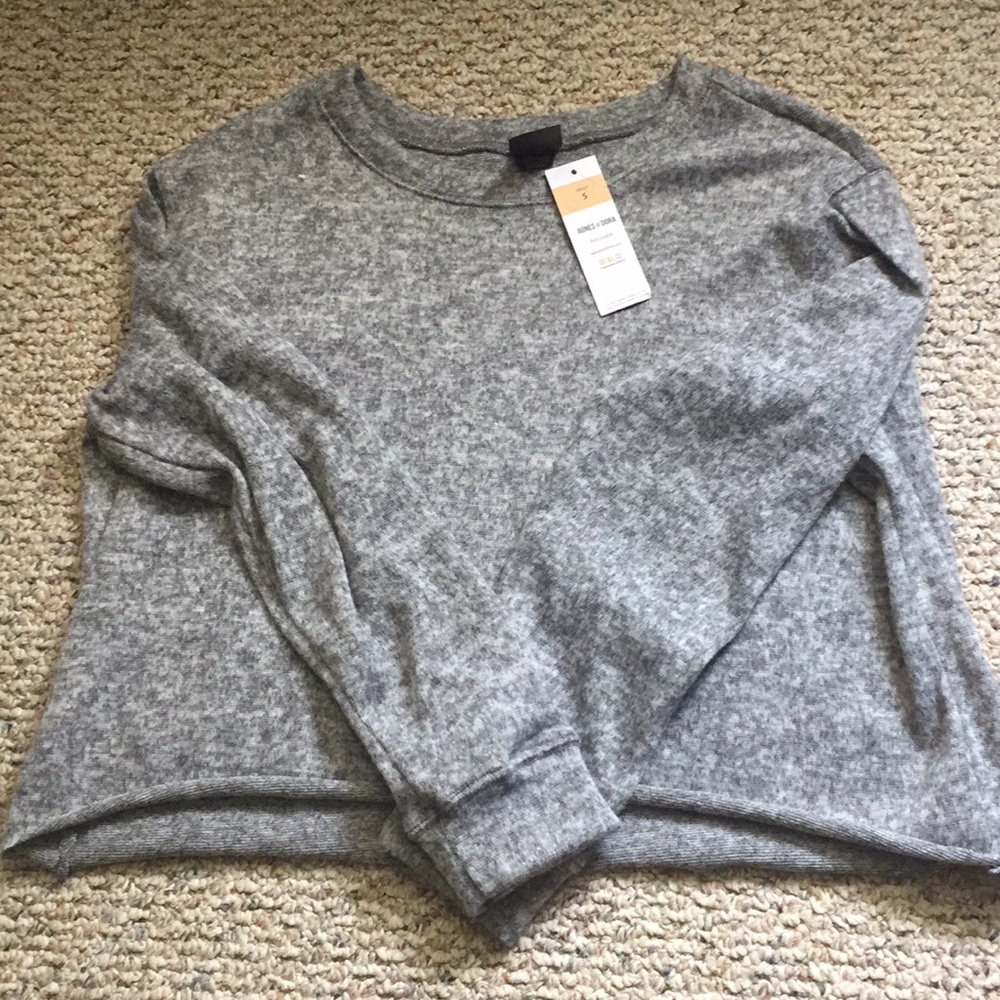 Agnes and Dora pullover